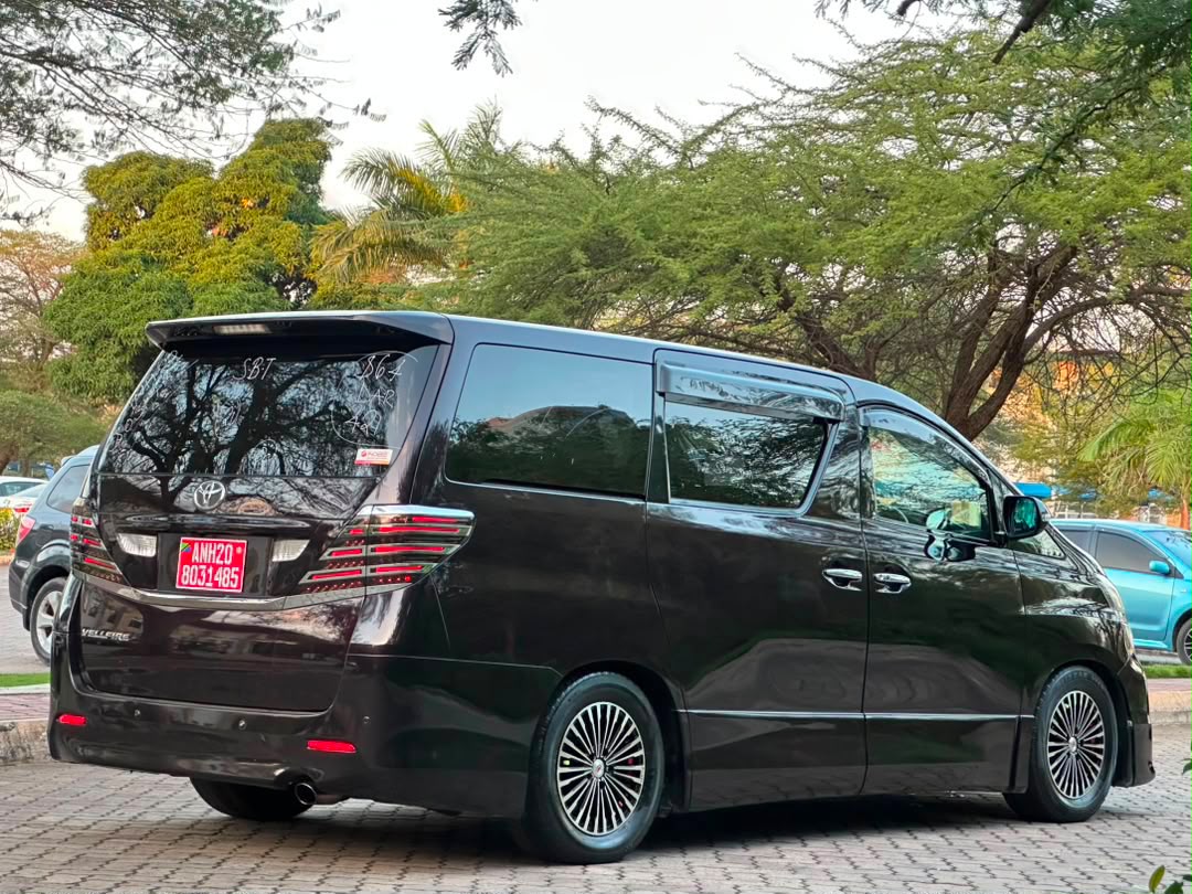 TOYOTA VELLFIRE thumbnail 10